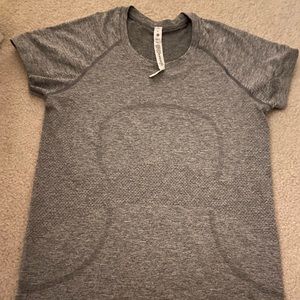 Lululemon swiftly tech shirt grey size 8